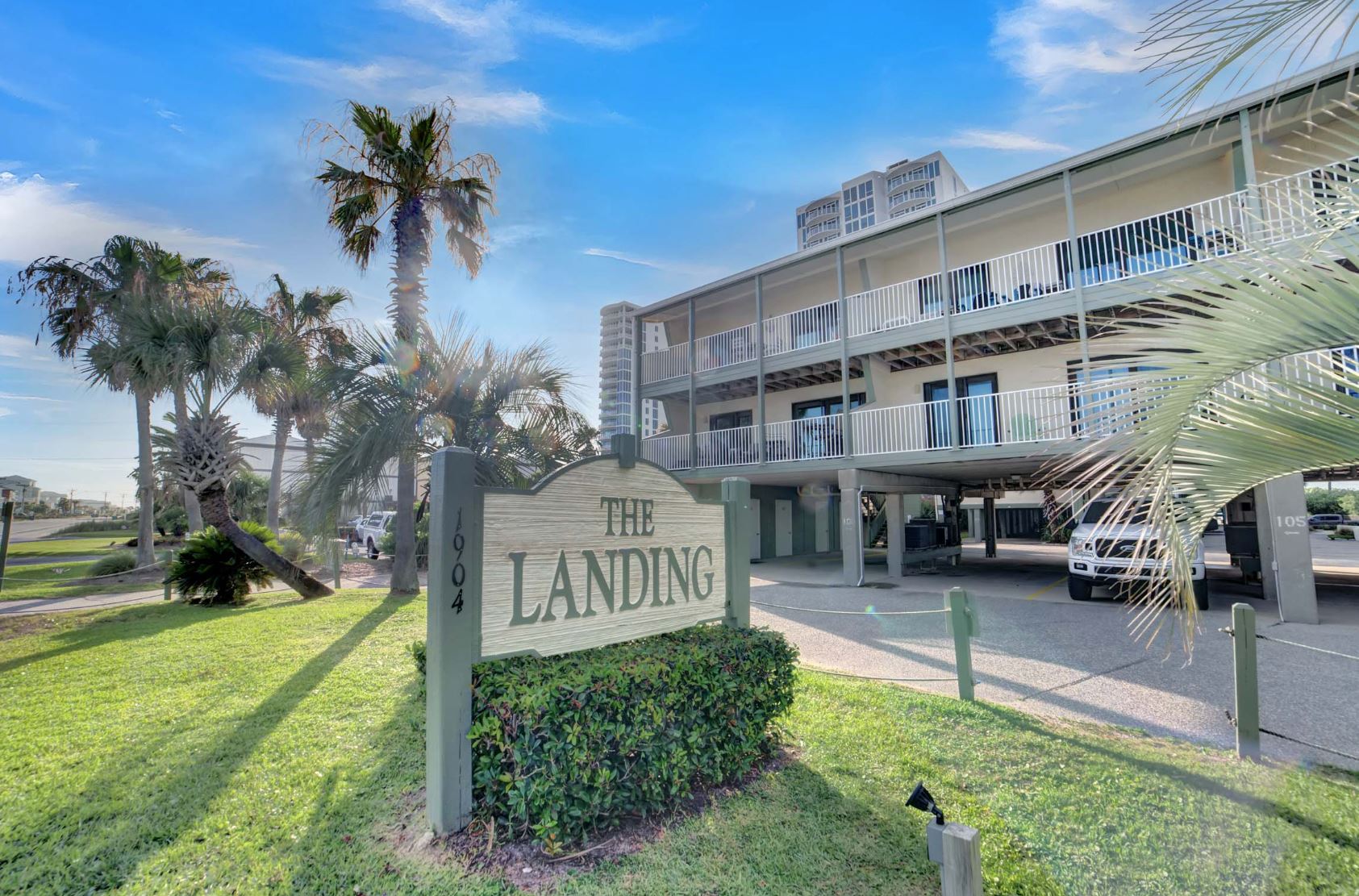 Resort The Landing